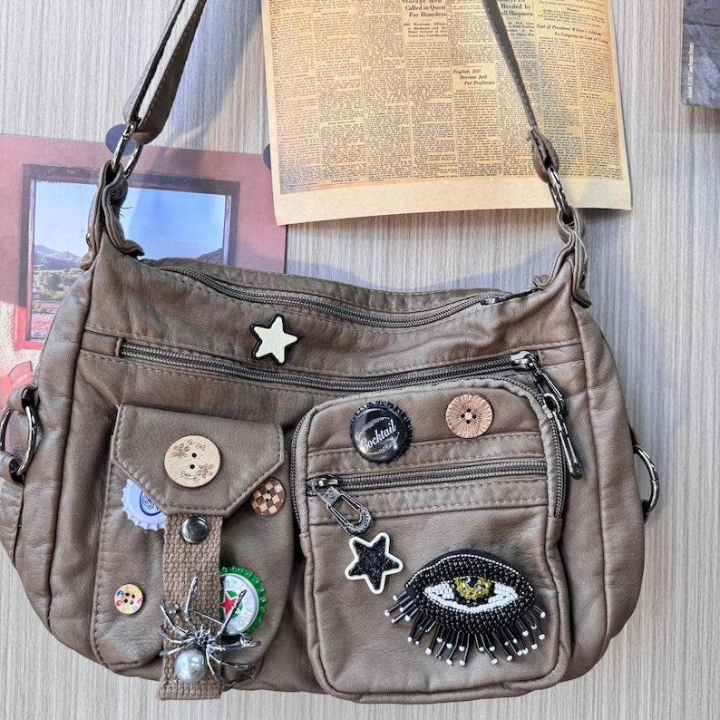 Unisex Evil Eye Super Cute Retro Button Bottle Cap Vintage Messenger Bag Star Bag Crossbody Bag