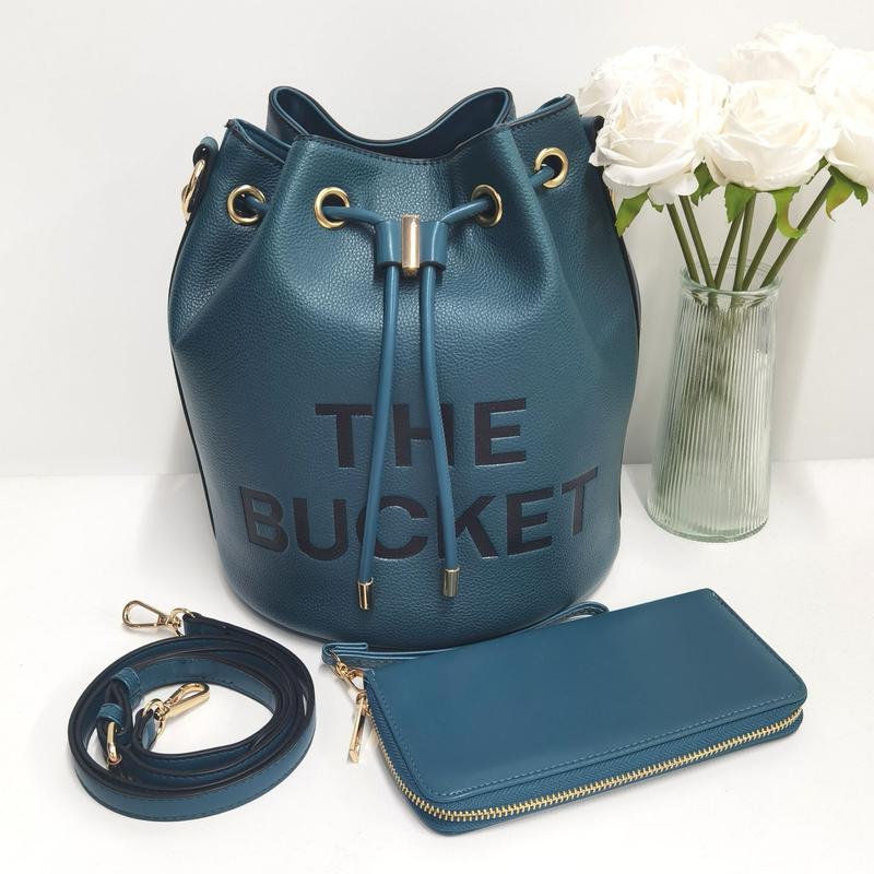 E68-New women's large-capacity handbag solid color letter print crossbody bag drawstring pleated bucket bag