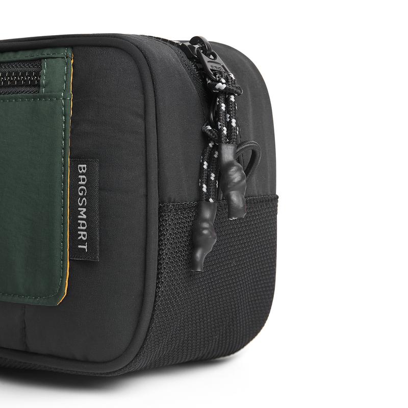 BAGSMART Compact Travel Toiletry Bag, Water-Resistant Makeup Bag & Dopp Kit for Accessories