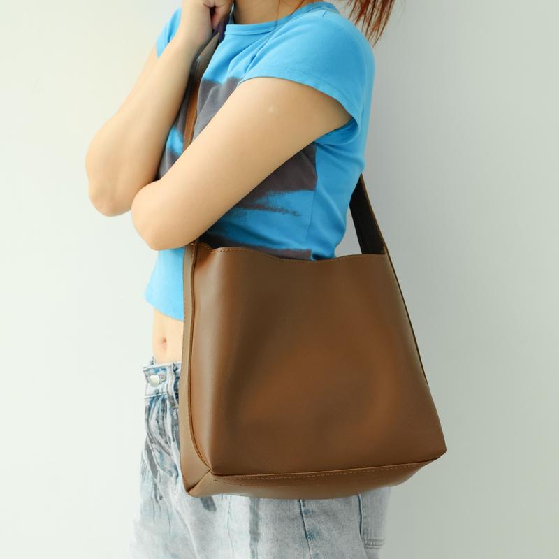 Trendy Large Capacity Shoulder Bag for Daily Use - Solid Color Leather Tote Bag for Teen Girls - Earthtone Fall Freshness Gift