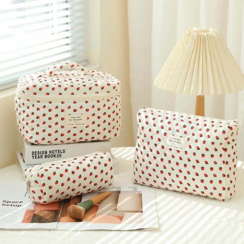 Strawberry Pattern Makeup Bag Set, 3 Counts set Large Capacity Travel Cosmetic Bag, Zipper Makeup Organizer Pouch, Versatile Storage Bag for Daily Use