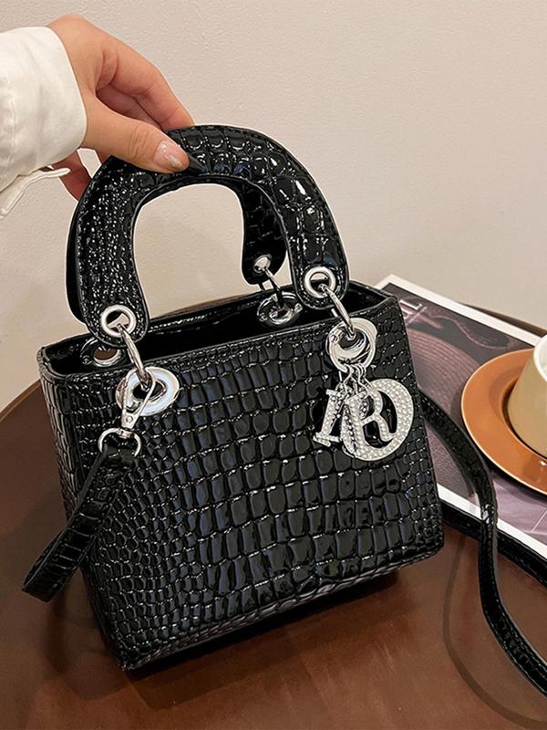 Women's Fashionable Crocodile Embossed Handbag with Letter Charm, Casual Trendy Versatile High-quality Daily Commuting Bag