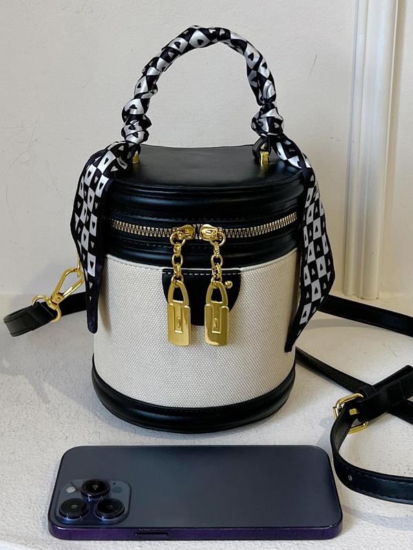 Women's Fashionable Colorblock Studded Decorated Bucket Bag, Casual Versatile Shoulder Bag for Daily Used, Trendy All-match Crossbody Bag