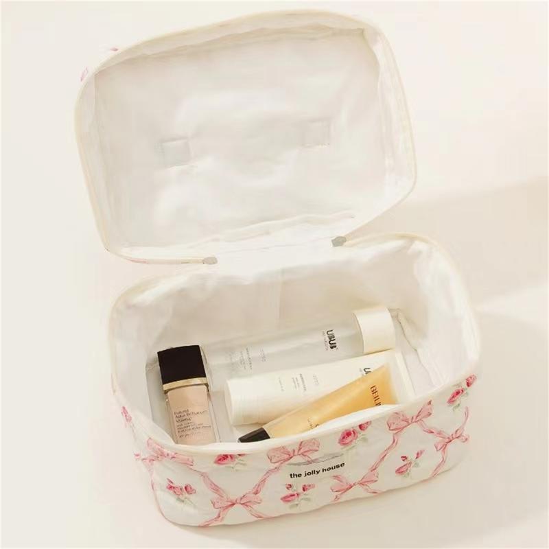 Cute Cotton Floral Quilted Makeup Bag for Women - Flowers Cosmetic Organizer Bag