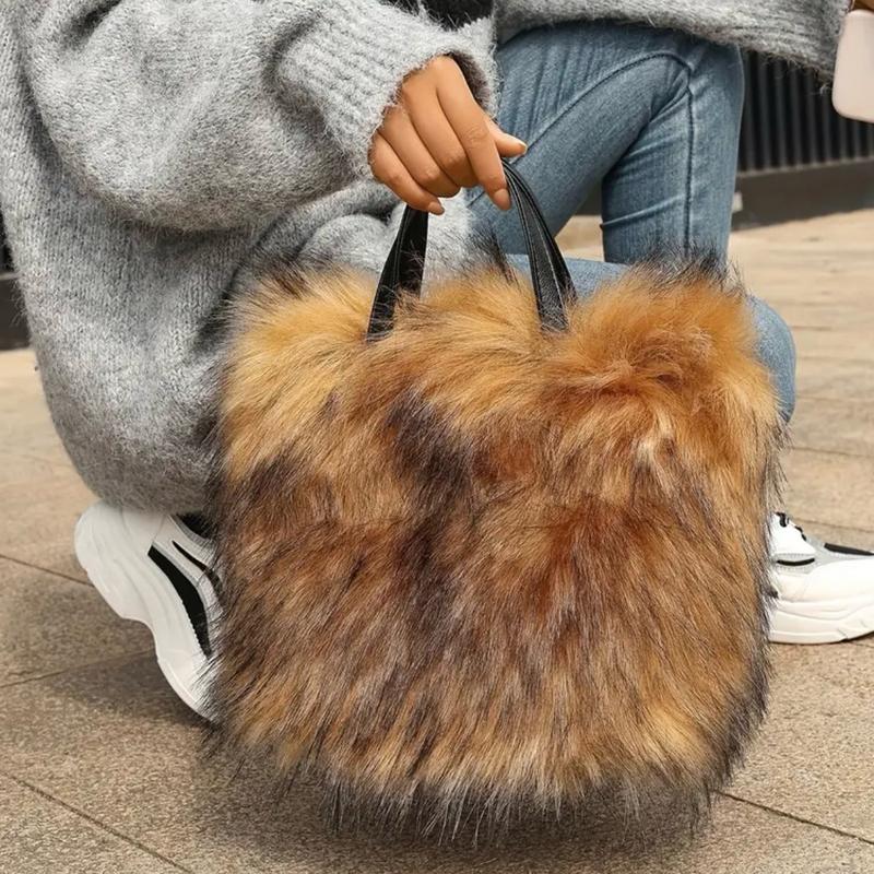 New Fashion Fur 2024 Y2K Style Purse - Fluffy, Cruelty-Free and Sustainable