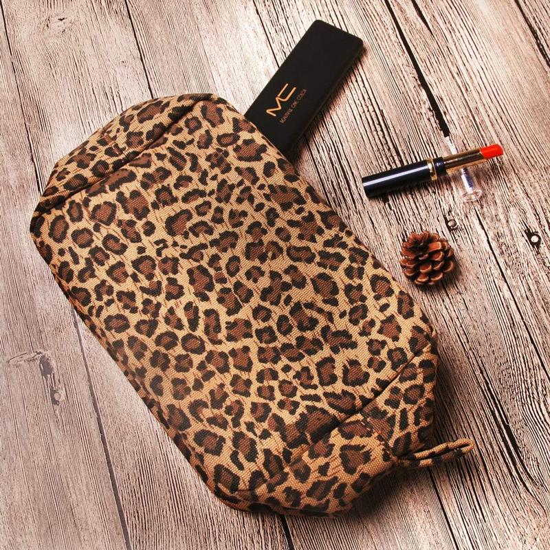 Leopard  Bags Big  Print Makeup Bag Lightweight Canvas Travel Toiletry Purses Accessories Organizer Pouch Gifts for Women