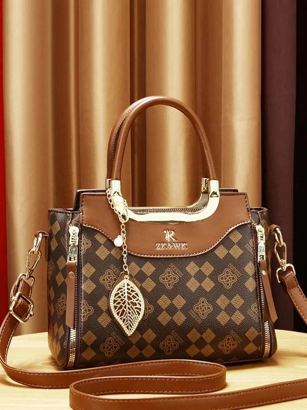 Fashionable Pu Leather Handbag, Summer Large Capacity Letter Label Decorated Shoulder Bag with Leaf Charm, Casual Trendy Versatile High-quality Daily Commuting Bag