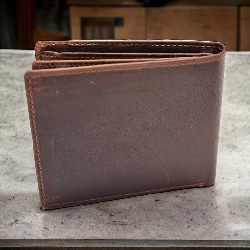 RFID Blocking Brown Vintage Leather Men's Bifold Center Flap Wallet