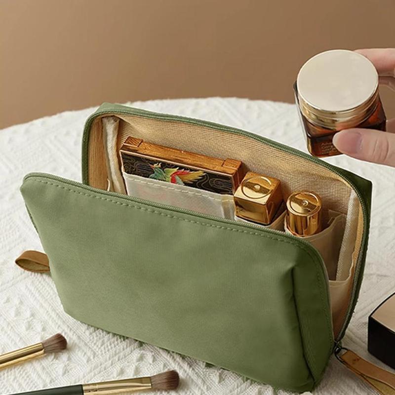 Portable Multi-functional Makeup Bag, 1 Count Casual Plain Makeup Storage Bag, Simple Design Travel Handbag with Wristlet For Women & Men, Christmas Gift