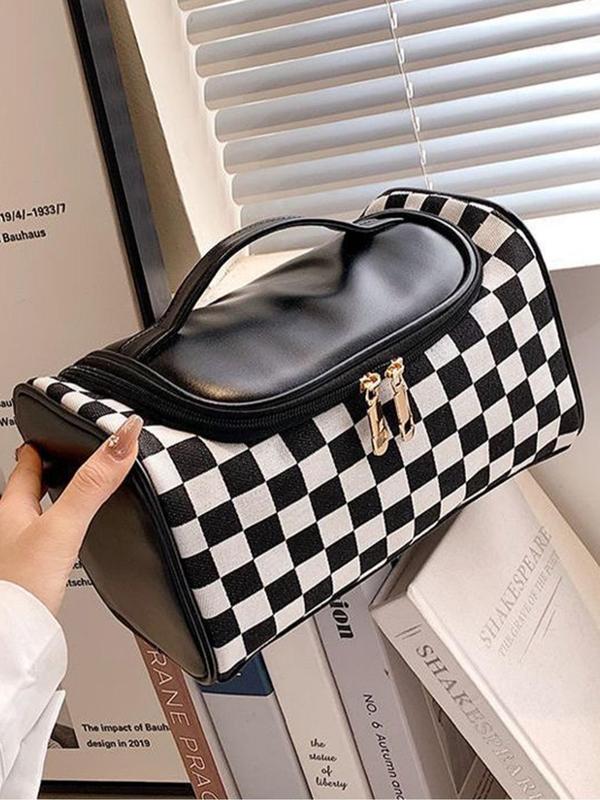 Checkerboard Pattern Makeup Bag with Bottom Studs, Fashionable Cosmetic Storage Bag, Casual Versatile Zipper Makeup Organizer Pouch for Women & Girls