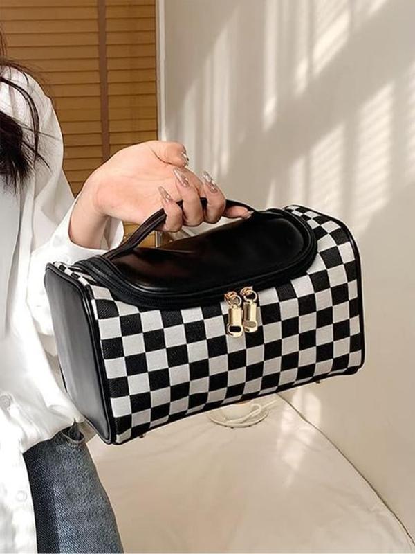 Checkerboard Pattern Makeup Bag with Bottom Studs, Fashionable Cosmetic Storage Bag, Casual Versatile Zipper Makeup Organizer Pouch for Women & Girls