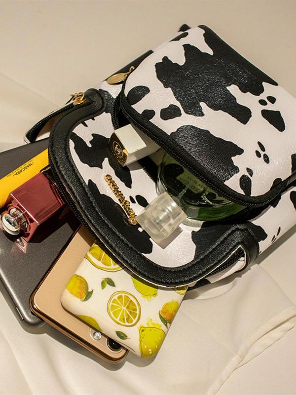 Cute Cow Print Waterproof Backpack, Fashionable Backpack with Zipper Outer Pocket, Portable Backpack for Women & Girls