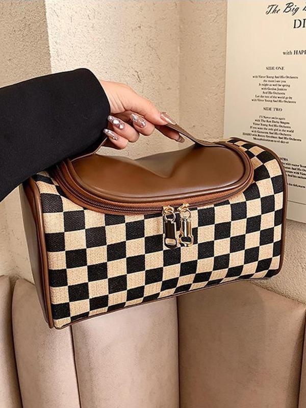 Checkerboard Pattern Makeup Bag with Bottom Studs, Fashionable Cosmetic Storage Bag, Casual Versatile Zipper Makeup Organizer Pouch for Women & Girls