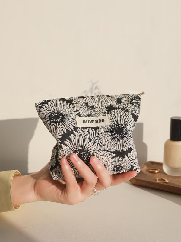 Floral Pattern Letter Patched Makeup Bag, Portable Cosmetic Bag, Makeup Organizer Pouch, Storage Bag for Skincare, Makeup, Travel Essentials Storage