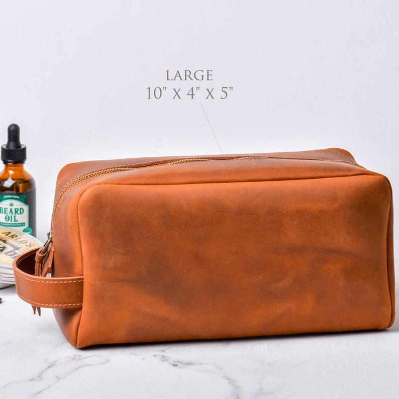 Personalized Leather Toiletry Bag, Anniversary Gift for him, Dopp Kit Men, Personalized Groomsmen gift, gifts for dad, Customized Gift man