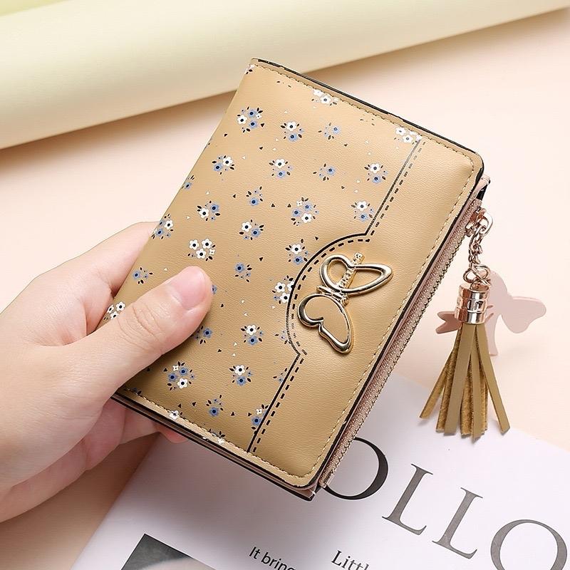 Women's Floral Ditsy Synthetic Leather Tassel Buckle Wallet