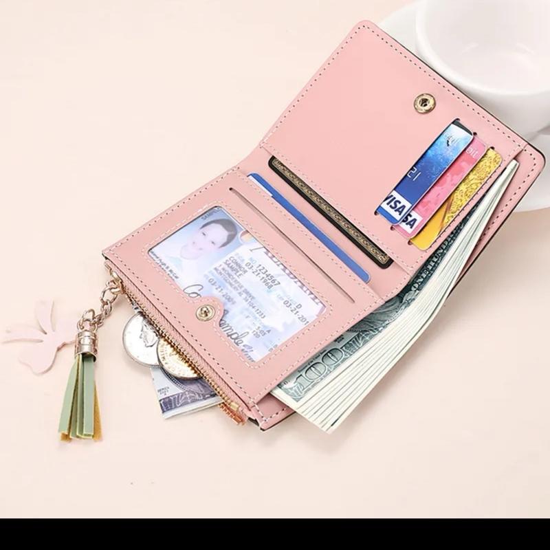 Women's Floral Ditsy Synthetic Leather Tassel Buckle Wallet