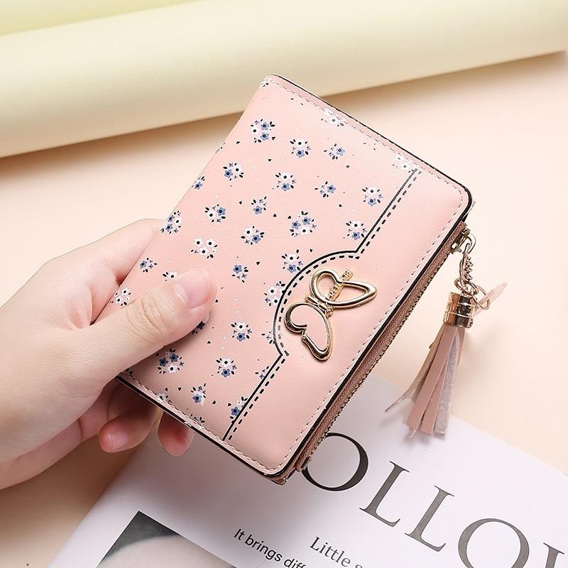 Women's Floral Ditsy Synthetic Leather Tassel Buckle Wallet